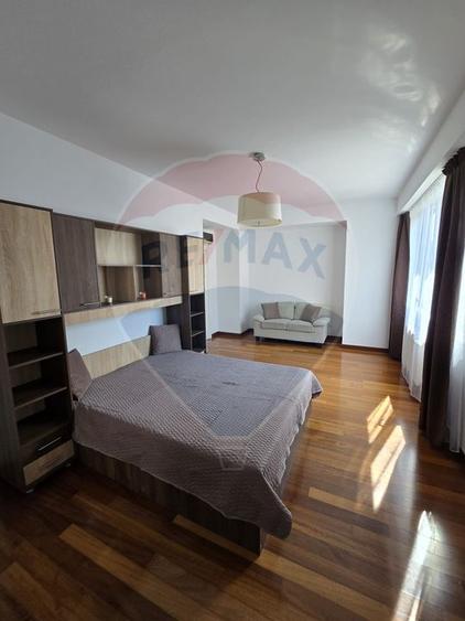 Apartament cu 5 camere de închiriat în zona Herastrau