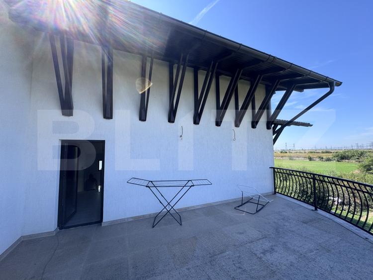 Casa de vanzare, 380 mp, zona Vest