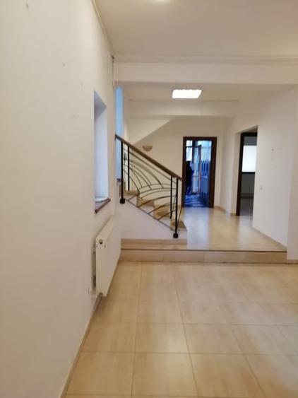 Vila la inchiriere in zona  Lacul Tei