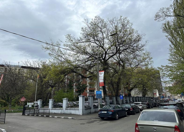 Spatiu comercial de inchiriat in Diplomat Business Center