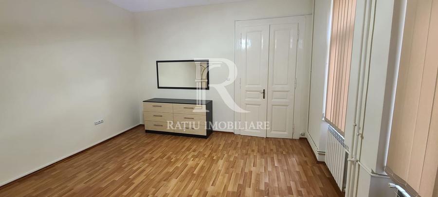 Apartament cu 2 camere | Etajul 1 | Pietonala | Ultracentral | Oradea
