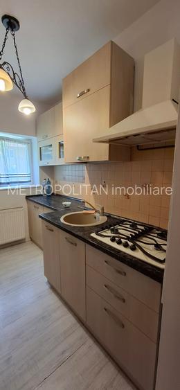 Garsonieră spațioasă Tractorul , mobilier complet, parter - 6