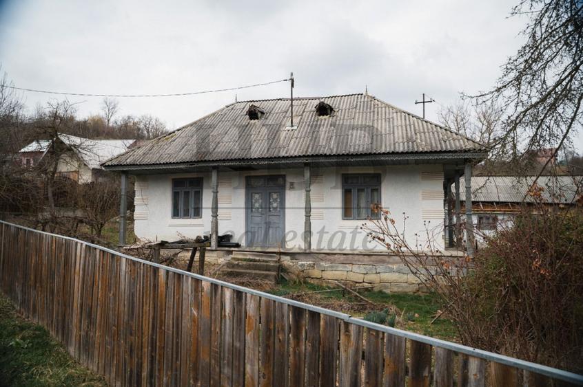Casa de vanzare -strugari-bacau