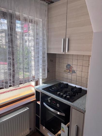 Ap 2 camere decomandat et 2 str ludos valea aurie