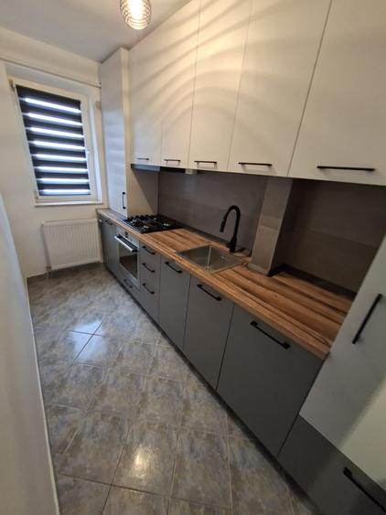 Apartament 3 camere, zona Tatarasi