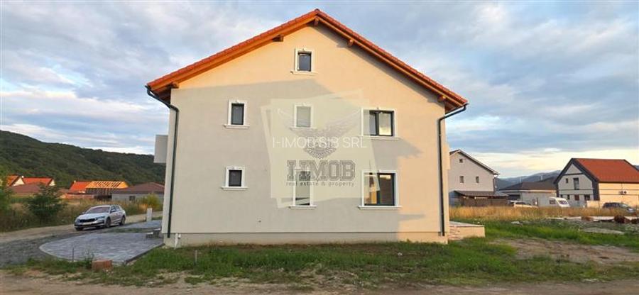 Casa 4 camere 2 bai 118 mp utili Talmaciu