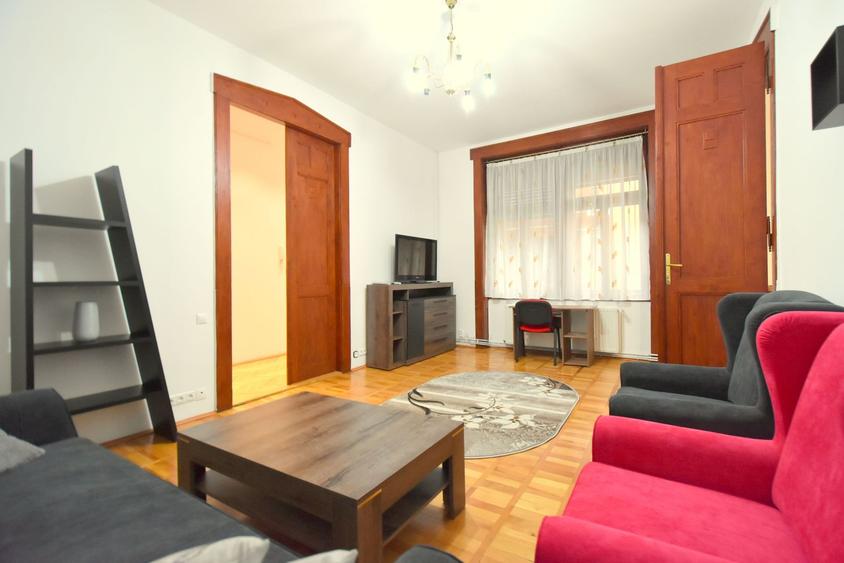 Apartament cu 3 camere in zona Ultracentrala - Piata Victoriei