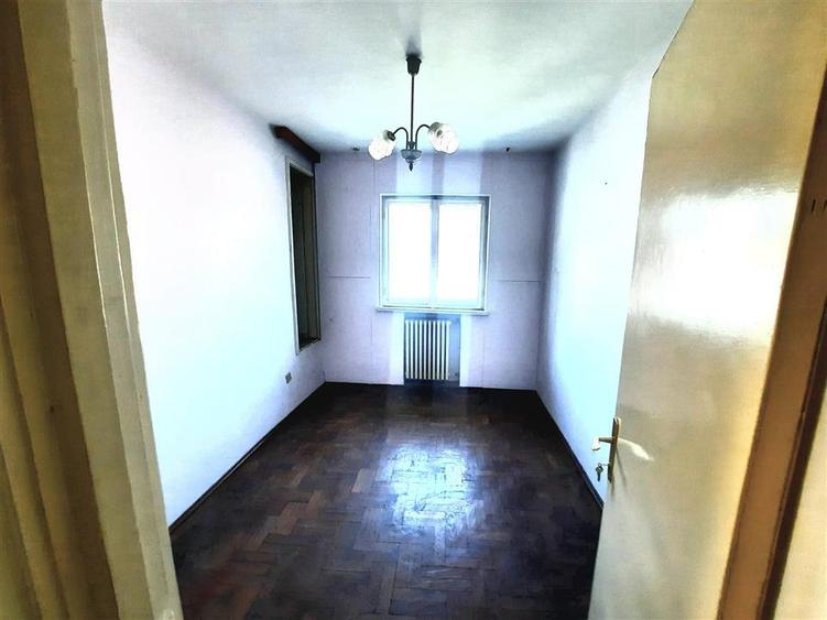 VILA CENTRAL S+P+1E