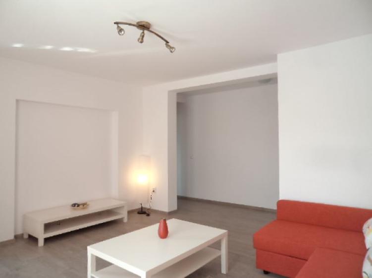 Apartament 2 camere nou, Parcare, Etaj 1 Vila