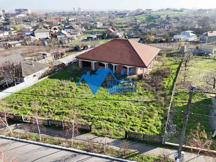 Vila LA ROSU in MAHMUDIA - DELTA DUNARII, teren 1376MP