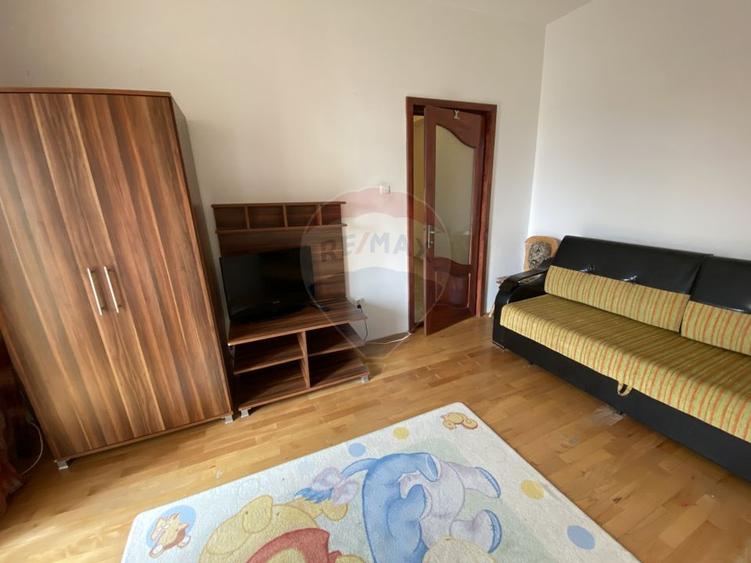 Apartament decomandat de inchiriat în zona Gara