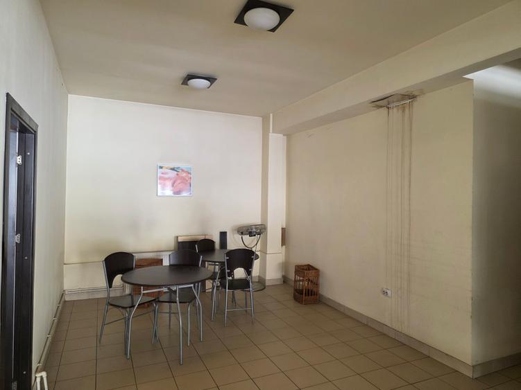 Vand spatiu comercial