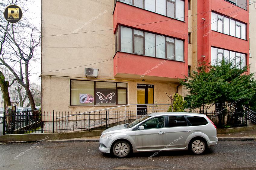 Vanzare spatiu profesional versatil in Galati, Sid-Vest, parter, sup.43 mp
