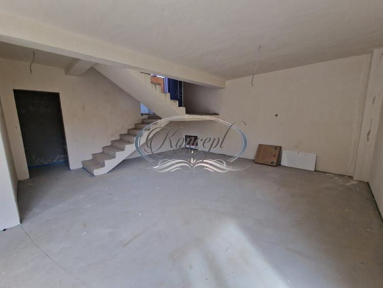 Duplex deosebit si eficient termic situat in Dambul Rotund