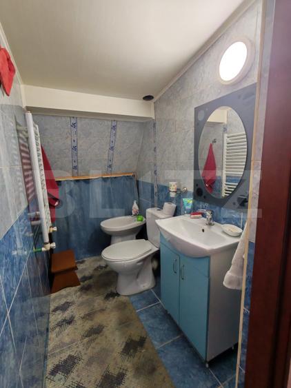 Apartament de vanzare, 4 camere - zona Decebal