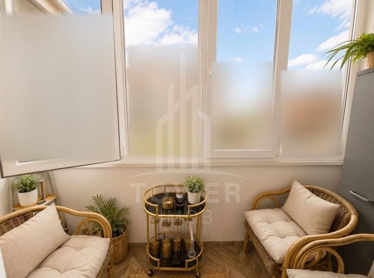 Apartament 3 camere cu 2 băi, 2 locuri de parcare și 2 balcoane