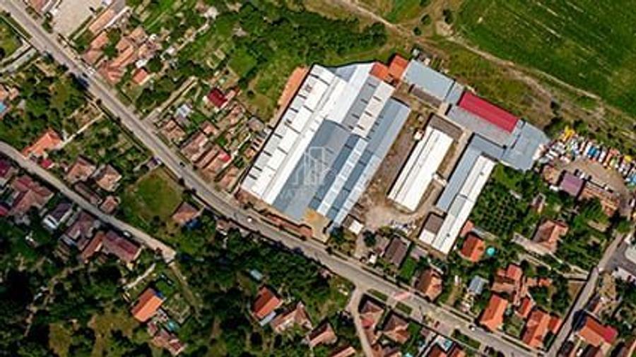 Teren + hale industriale 8785mp + casă–Oportunitate investiție / producție –