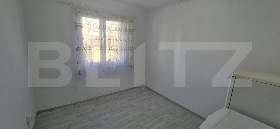 Garosniera de vanzare, 13 mp, zona Soarelui