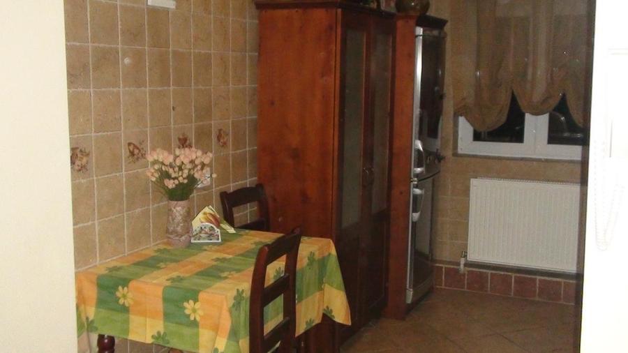 Mobilat lux, vecini linistiti, electrocasnice de calitate
