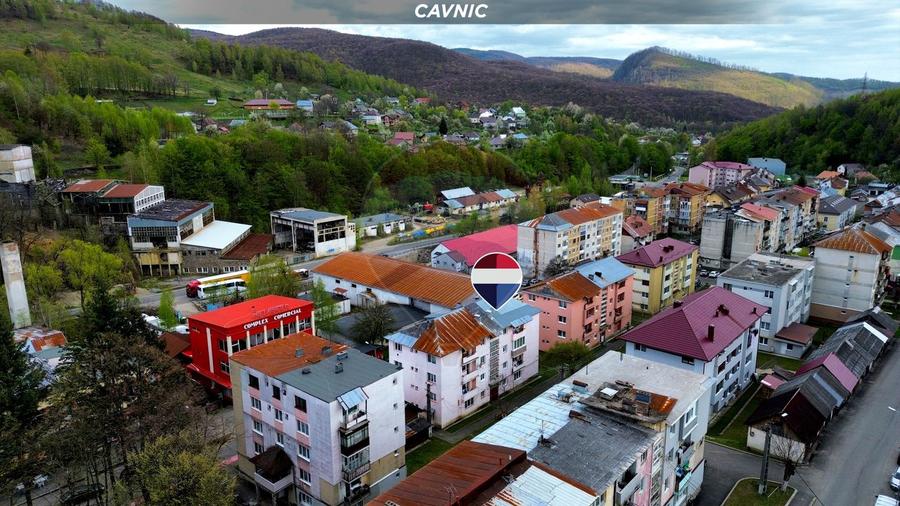 DE VANZARE: Apartament 3 camere central Cavnic | Ideal investitie