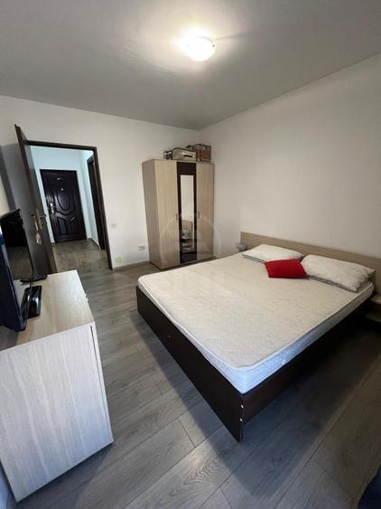 Apartament 2 camere semidecomandat zona Cetatii