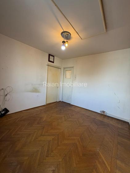 Vanzare apartament 2 camere, in Galati, Tiglina 1, centrala proprie