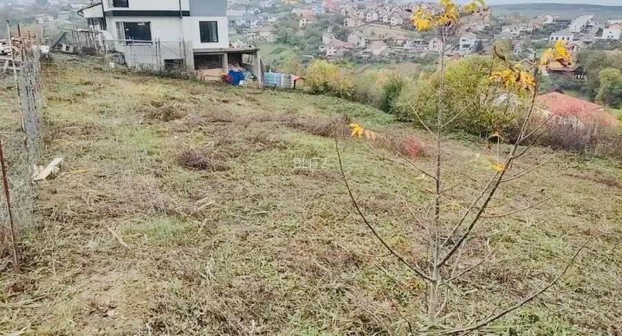 Teren cu priveliste, utilitati, 527mp, zona Dezmir - 2
