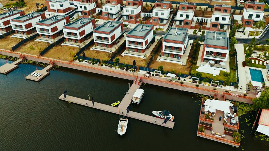 Ansamblu finalizat de vile la Snagov- deschidere spre lac, ponton privat, - 9