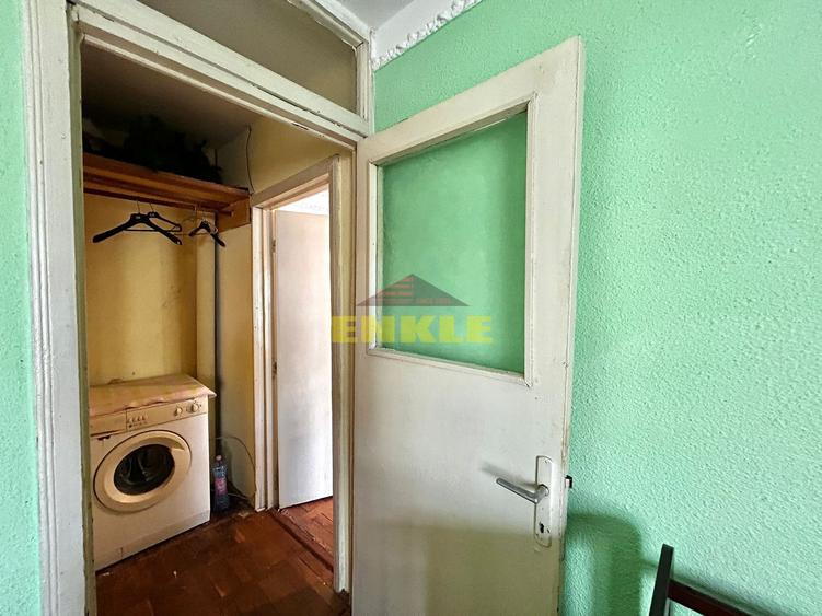 De vanzare apartament cu 2 camere, zona Capat 1.