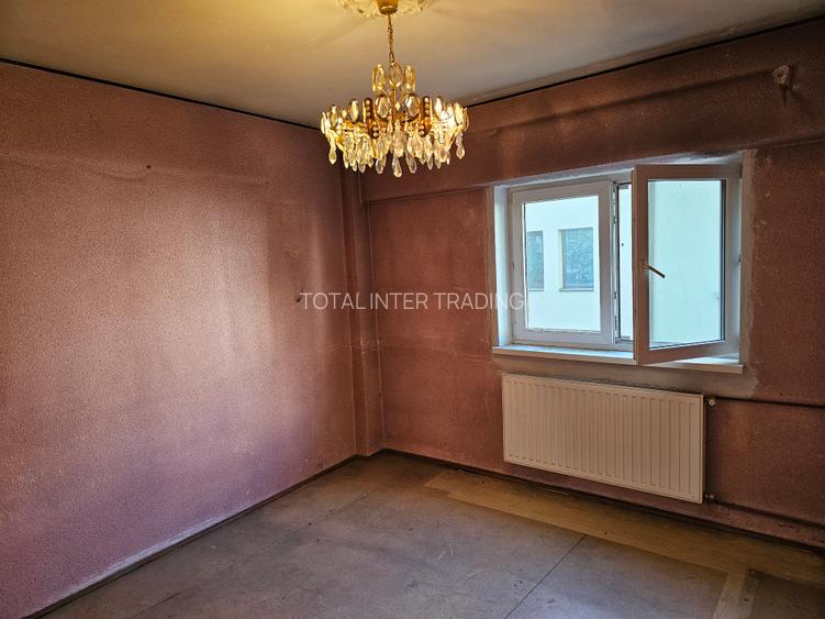 Vanzare 3 camere Mihalache-Pta 1Mai,1/4,decomandat,2 bai,balcon,liber,199000€ - 13