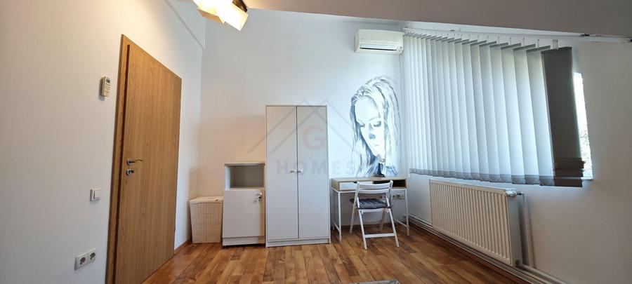 Apartament la casa, aproape de 700!