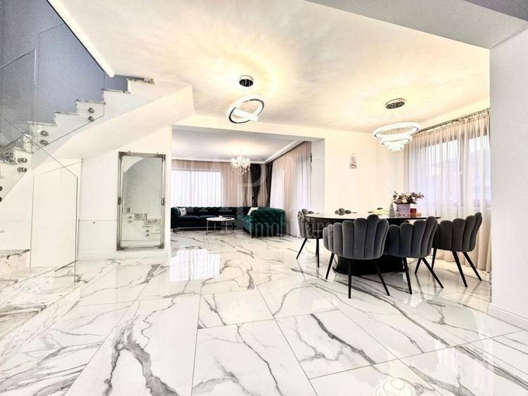 Casa 4 camere de vanzare in Dezmir