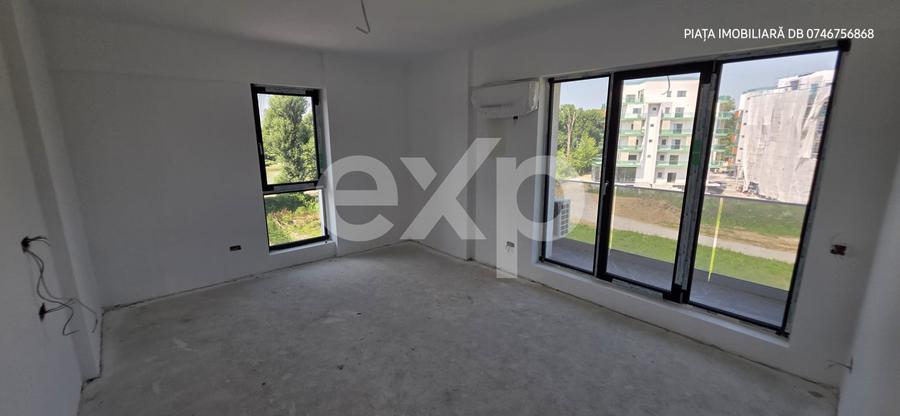 Apartament Nou cu 3 Camere și Vedere Panoramică spre Lacul/Parcul Chindia