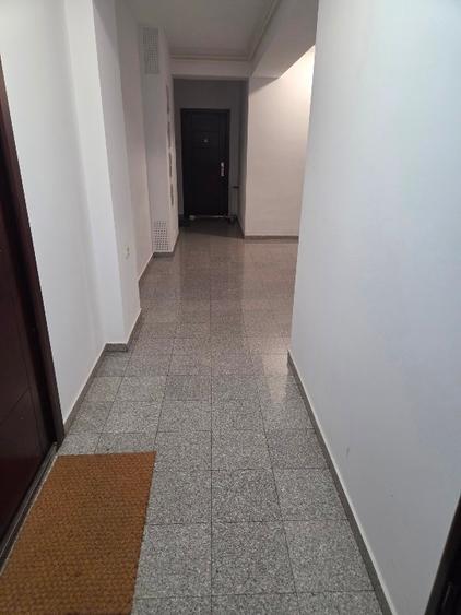 Apartament 3 camere decomandat, Cartier Herastrau