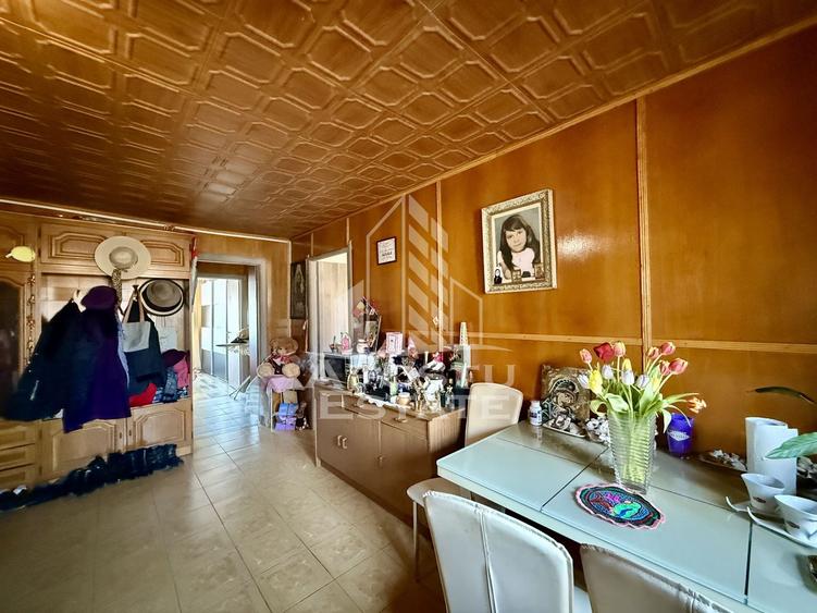 Apartament 3 camere de vanzare zona Lunei Timisoara
