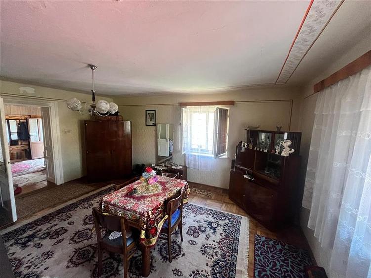 CASA VANZARE, CRISTIAN