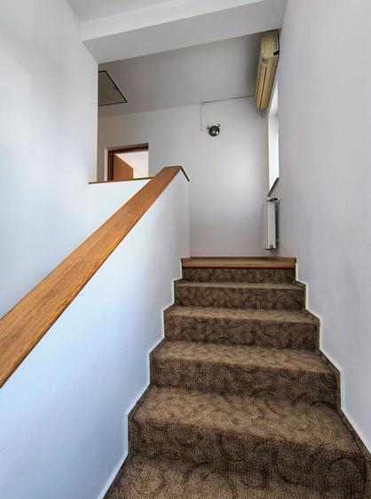 Vila Complex The CLASS,- rond OMV Pipera- curte - garaj