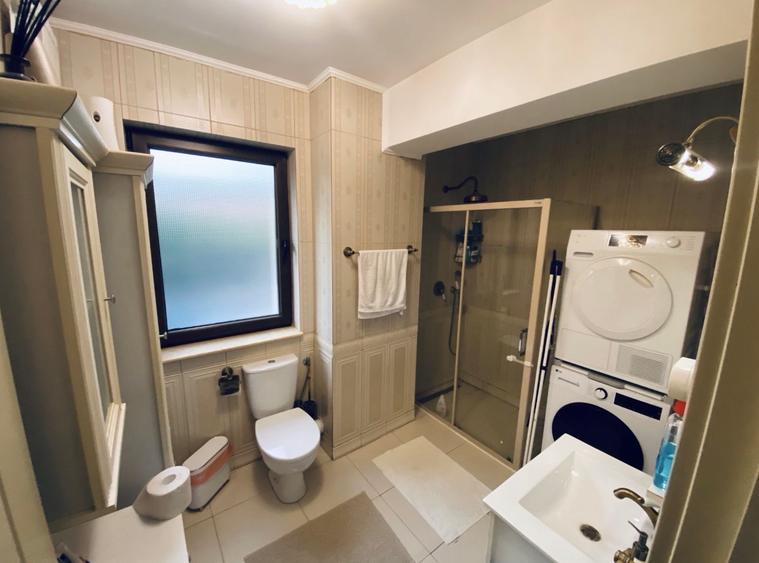 Apartament 3 camere decomandat Faleza Nord