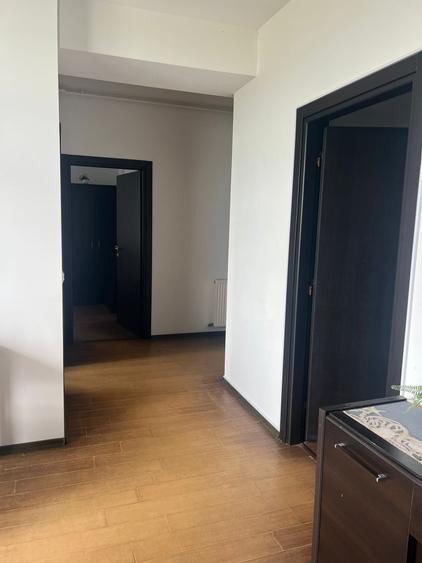 DE VÂNZARE APARTAMENT 3 CAMERE ZONA CLUBURI MAMAIA