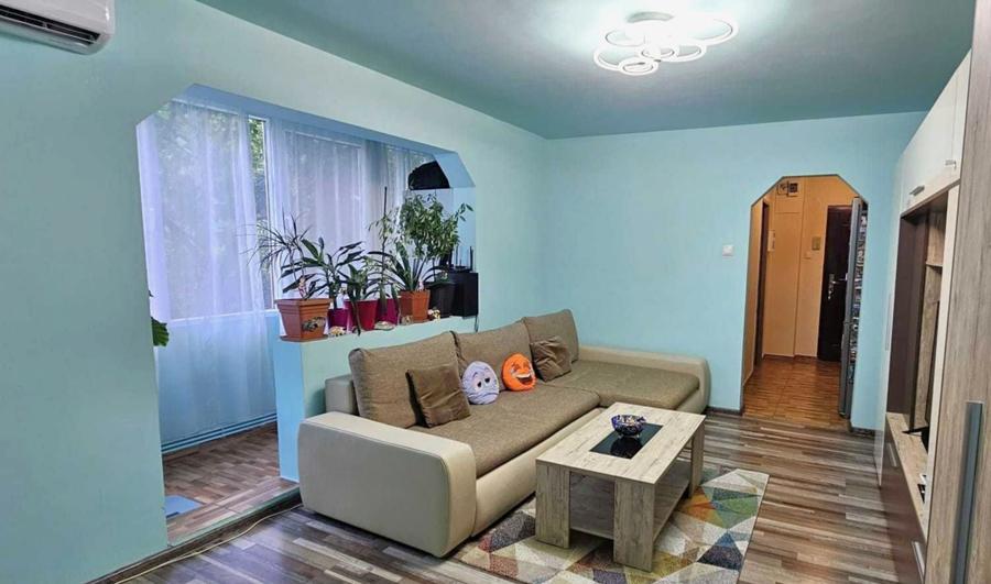 Apartament in bloc de caramida, zona Circumvalatiunii-Favorit