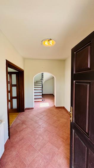 Vila Individuala Laguna Albastra | Bucatarie complet mobilata | Teren 600mp