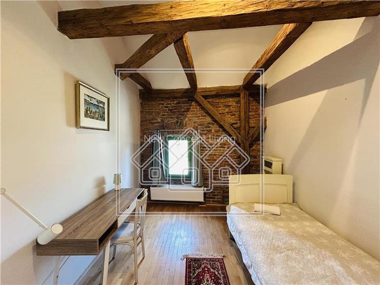 Casa cu 6 apartamente + gradina - pretabil investitii - 36