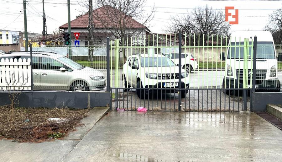 Spatiu comercial si terasa cu casa de locuit - zona Dambovita