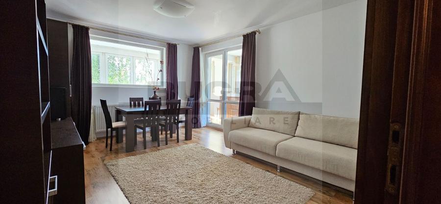 Apartament de 2 camere, decomandat, 73mp, parcare, zona Trifoiului