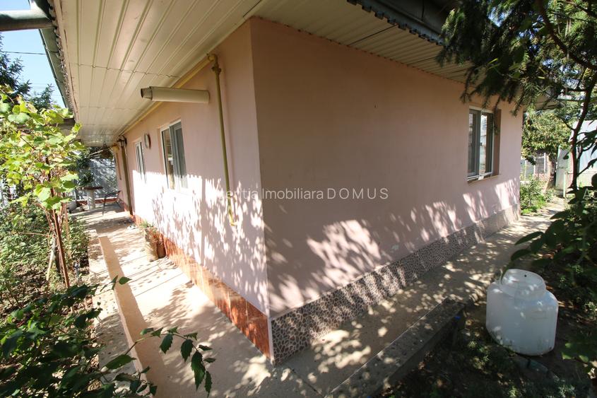 Casa 2 camere + 400 mp teren (gradina) str. Drumul Viilor - 7