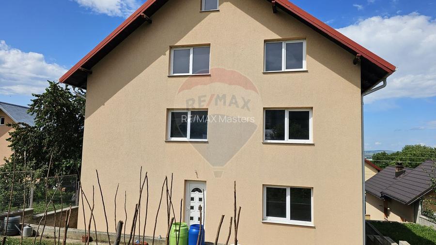 Casă / Vilă cu 12 camere-Sfântu Ilie Vechi, Suceava - 15