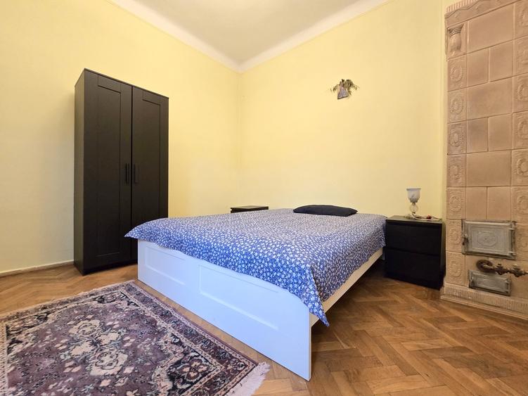 Mihai Eminescu, casa la curte, 75 mp