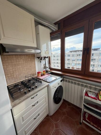 Inchiriez apartament 3 camere Crangasi - 10