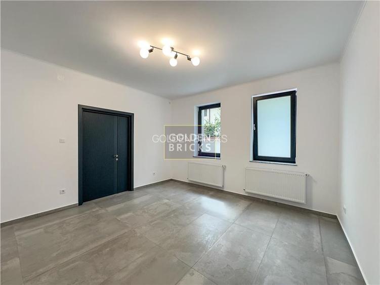 Unirii | Budapesta | Prima inchiriere  | 5 camere | Parcare - 8