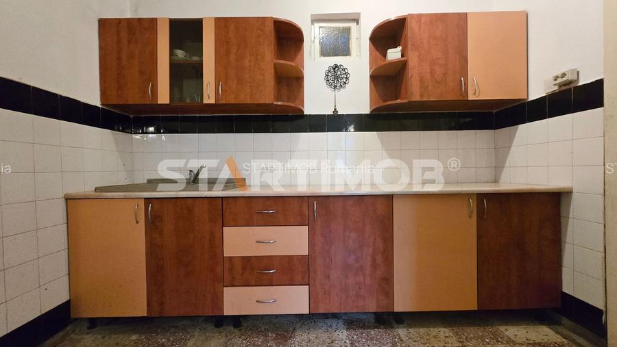 Casa 5 camere cu acces auto RASNOV